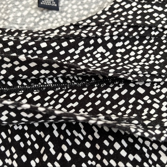 Banana Republic Patterned Short Sleeve Top - Picture 9 of 11